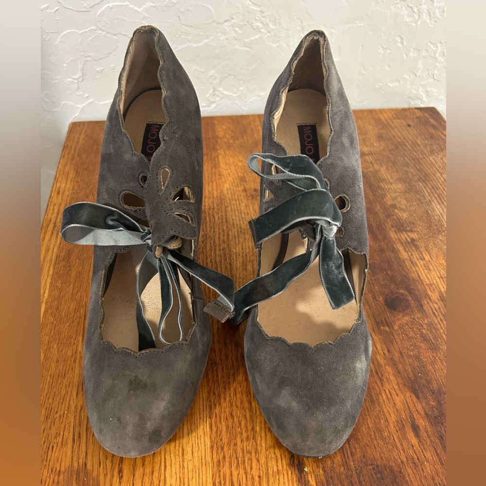 Mojo Moxy, Size 10, Grey Mary Janes